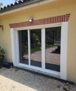 Remplacement de porte de garage par menuiserie aluminium à Laffitte Vigordane